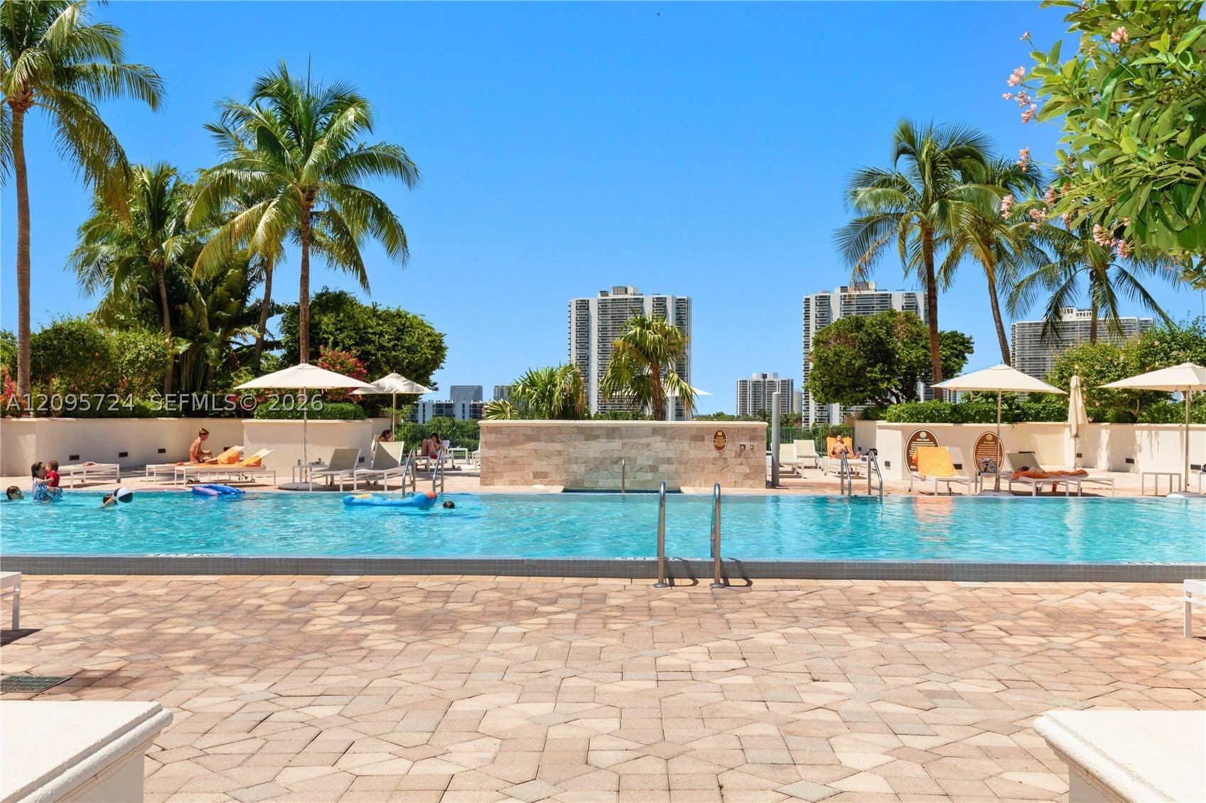 19900 E Country Club Dr