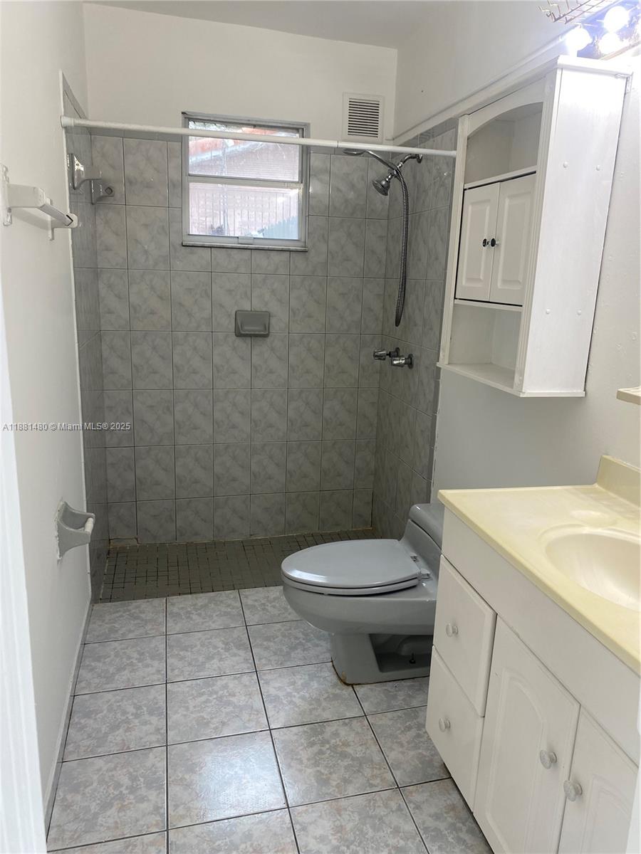 CORAL WAY HOMESITES - Residential Lease
