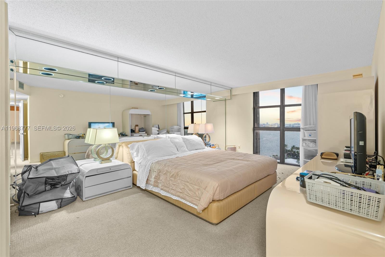 THE TOWERS OF QUAYSIDE CO - Residential