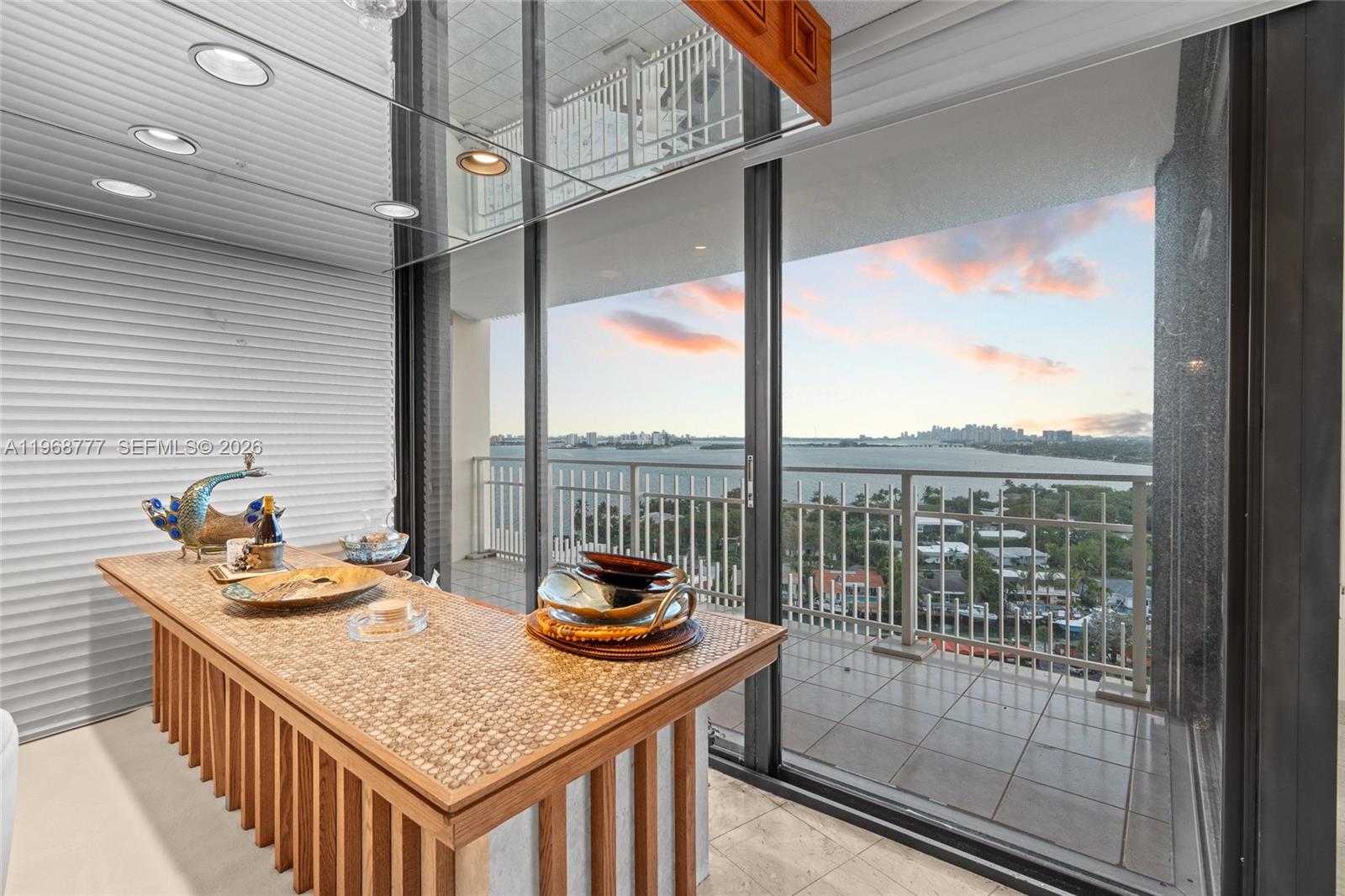 THE TOWERS OF QUAYSIDE CO - Residential