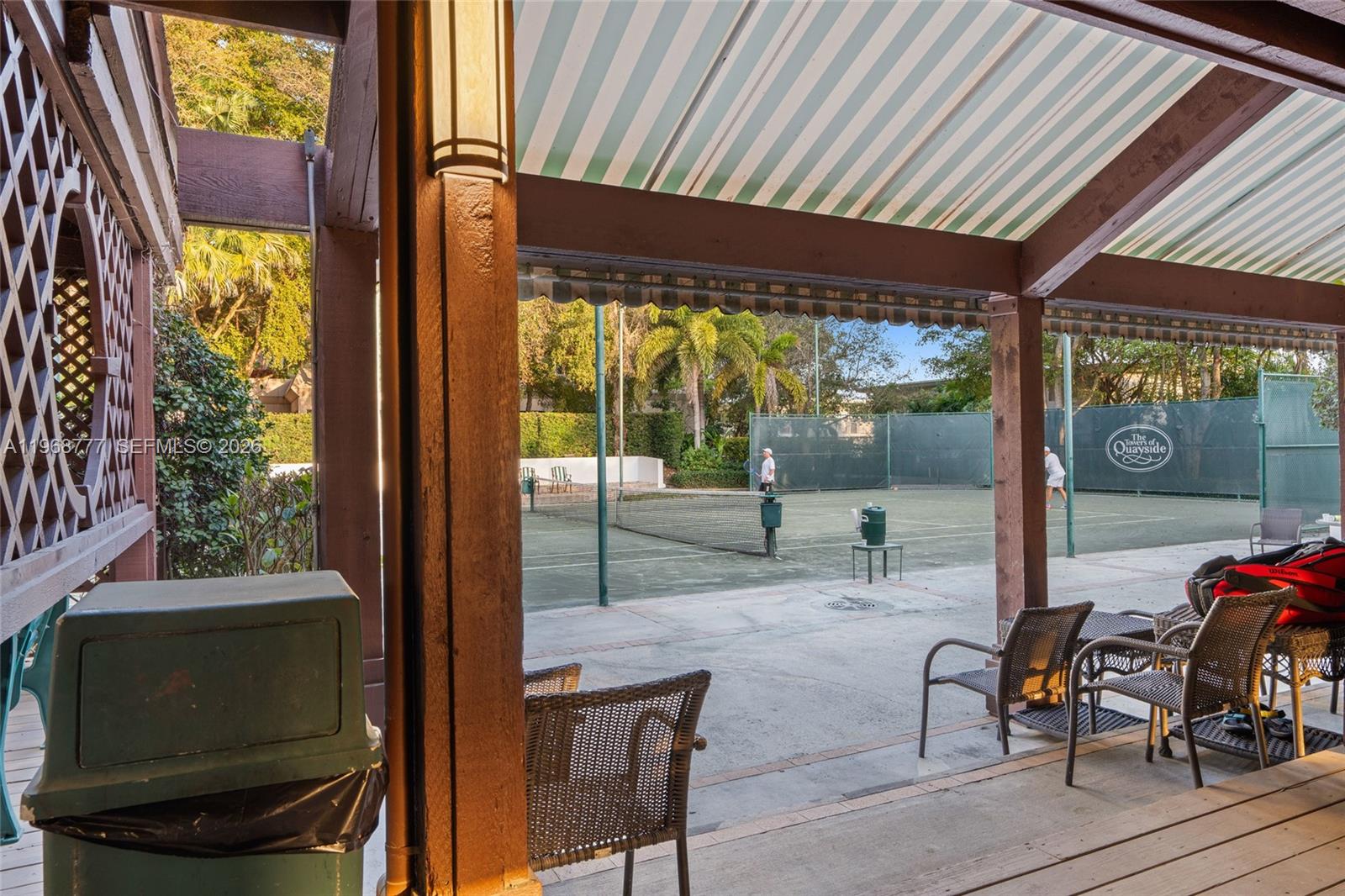 THE TOWERS OF QUAYSIDE CO - Residential