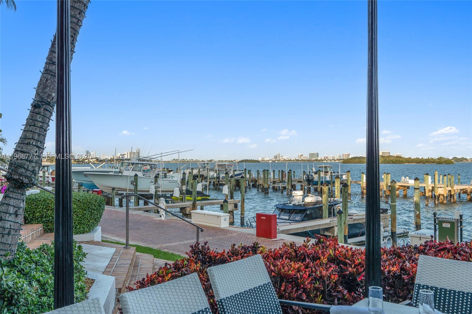 THE TOWERS OF QUAYSIDE CO - Residential