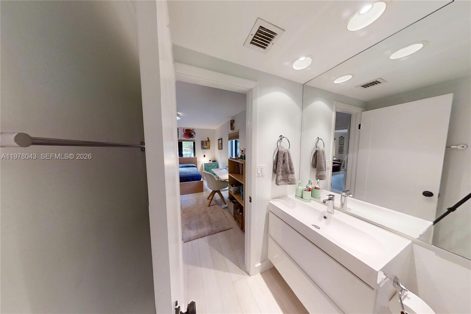 REV PL MIAMI SHORES SEC 8 - Residential