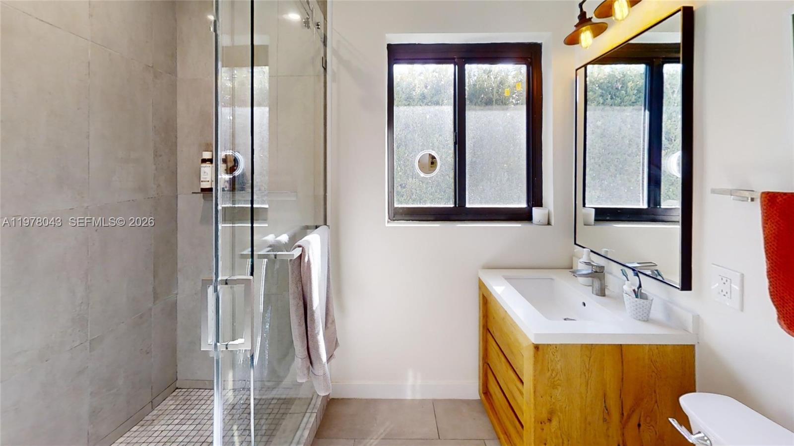 REV PL MIAMI SHORES SEC 8 - Residential