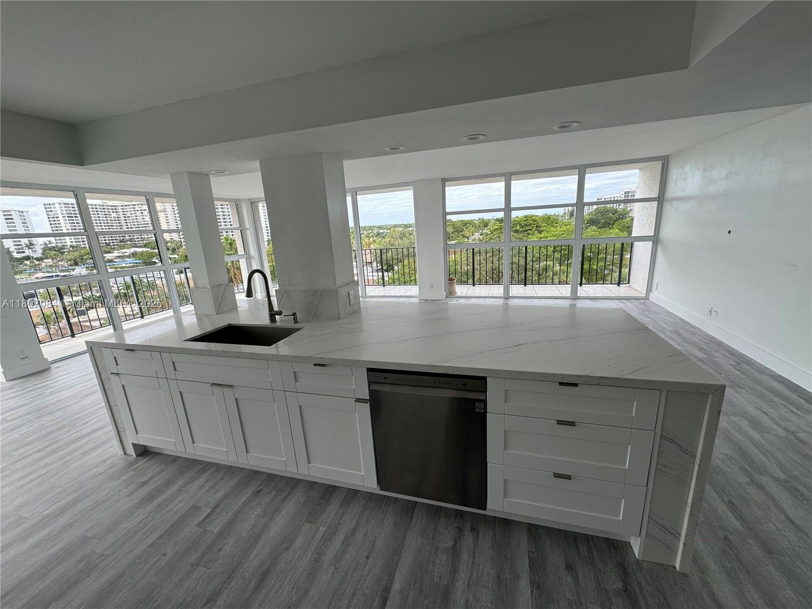 200 LESLIE CONDO - Residential Lease