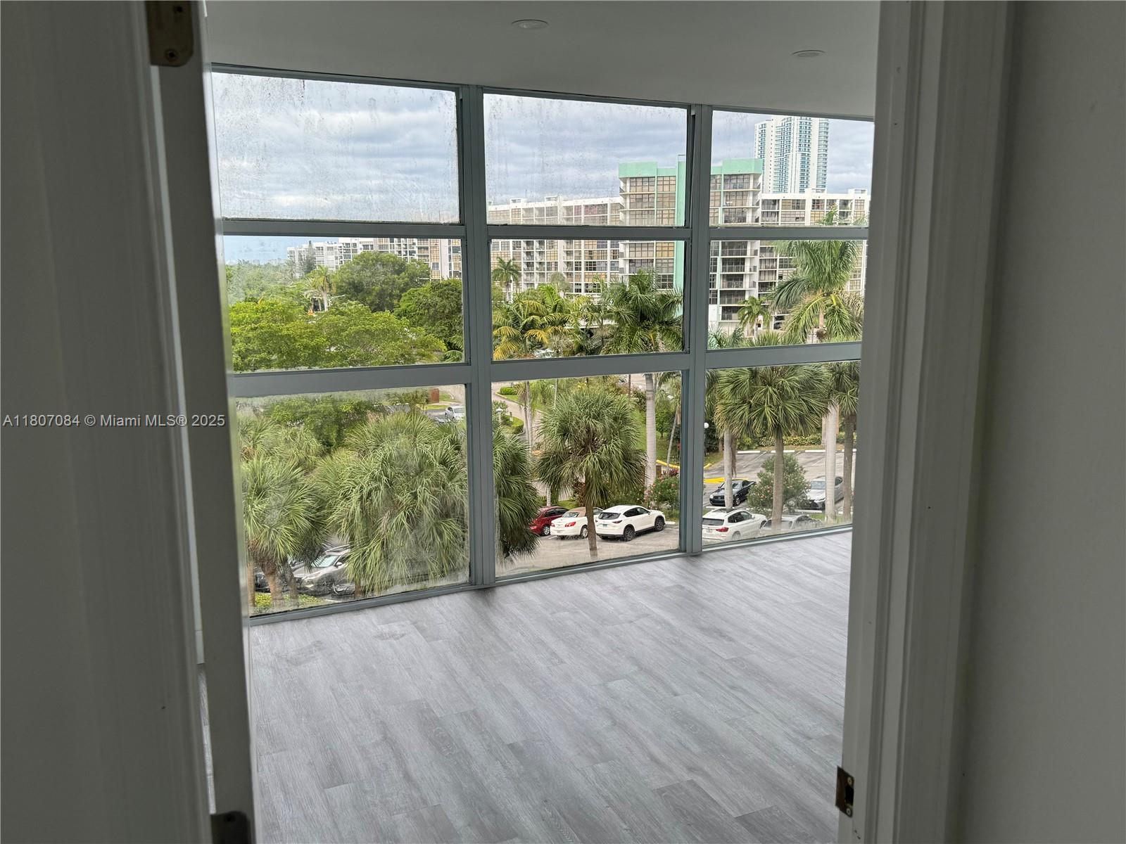 200 LESLIE CONDO - Residential Lease