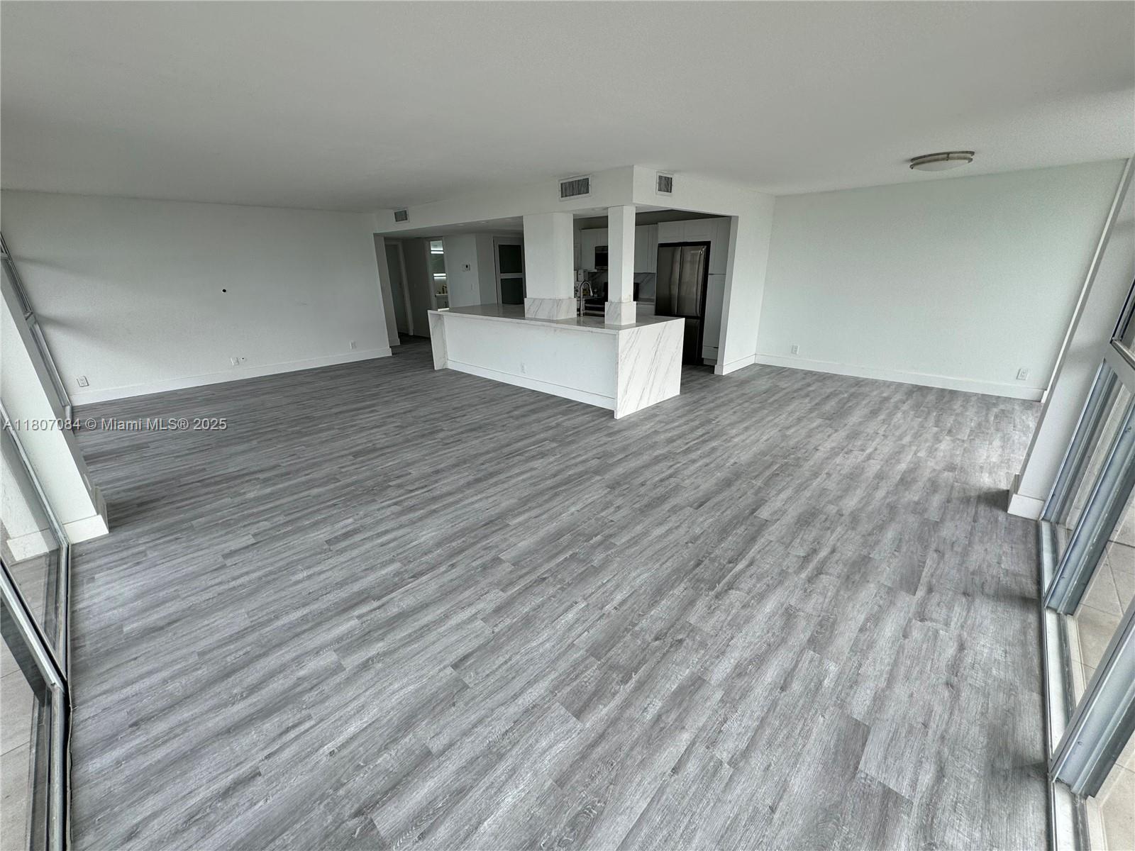 200 LESLIE CONDO - Residential Lease