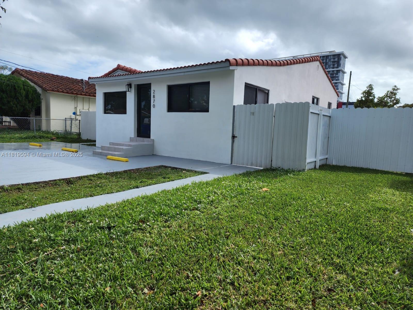THE PINES - Residential Lease