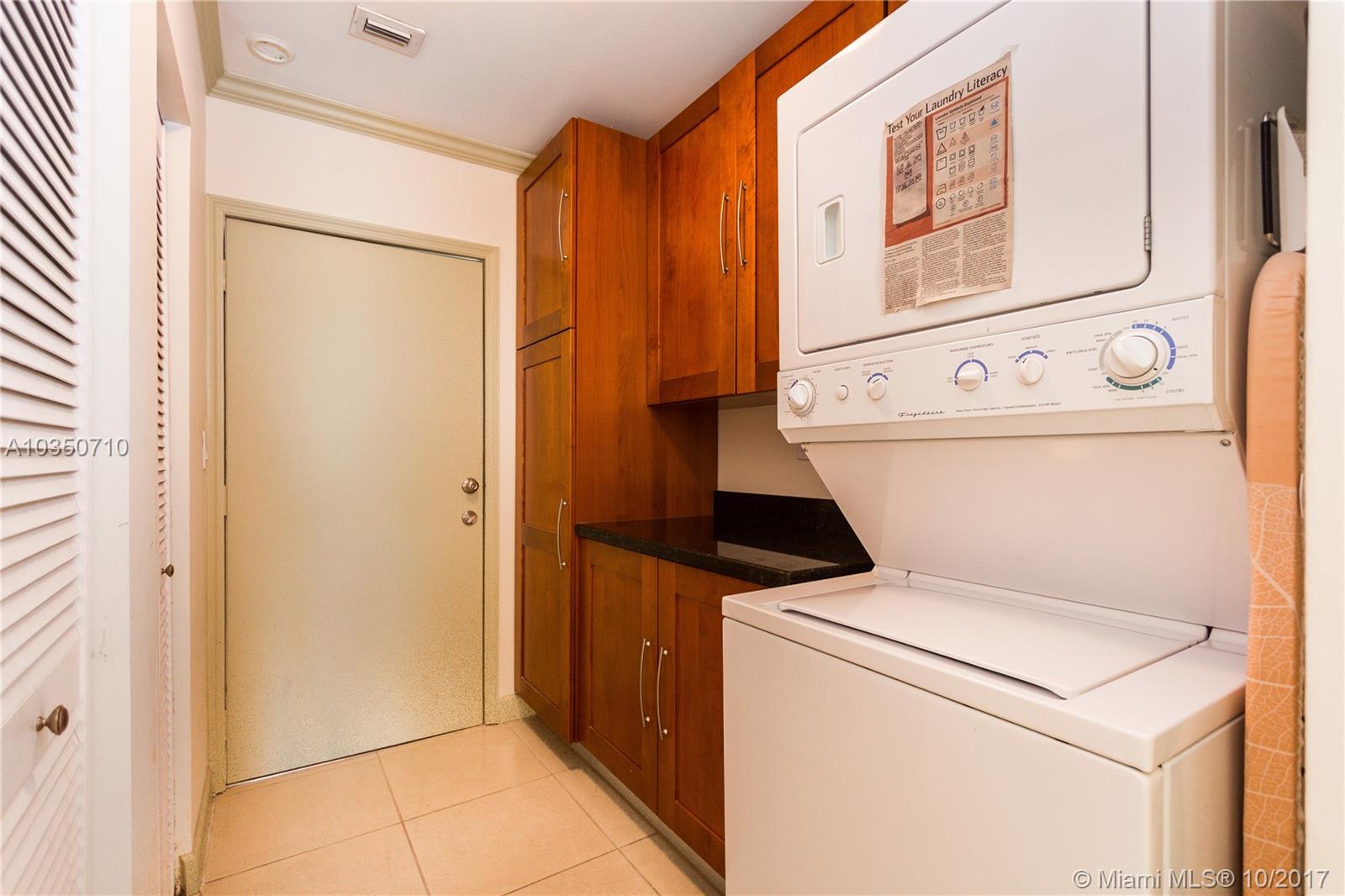 ROYAL PALM VILLAS CONDO - Residential Lease