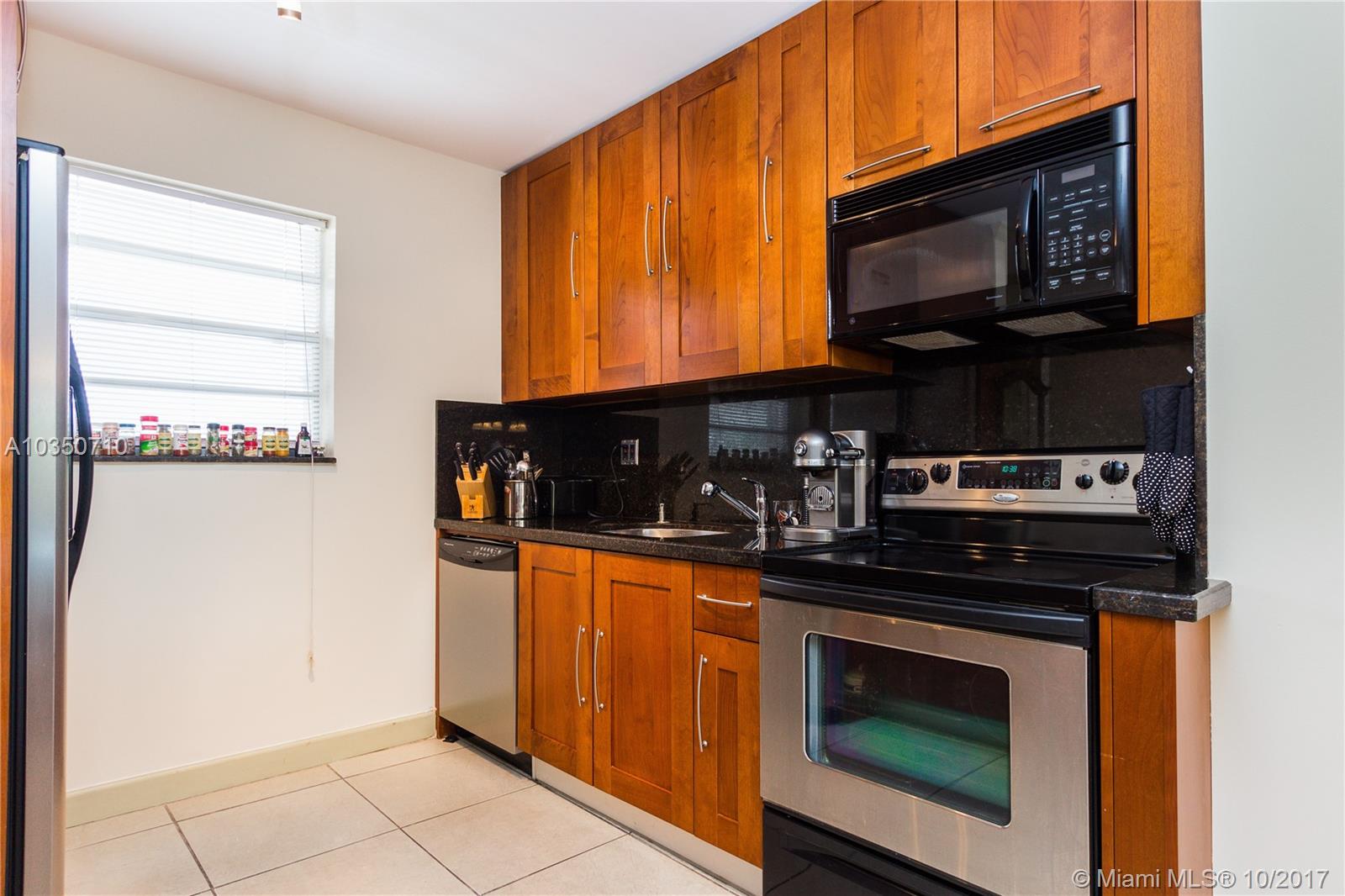 ROYAL PALM VILLAS CONDO - Residential Lease