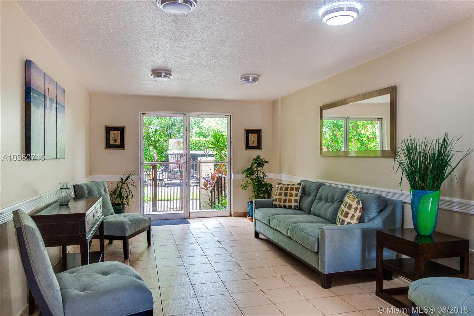 ROYAL PALM VILLAS CONDO - Residential Lease