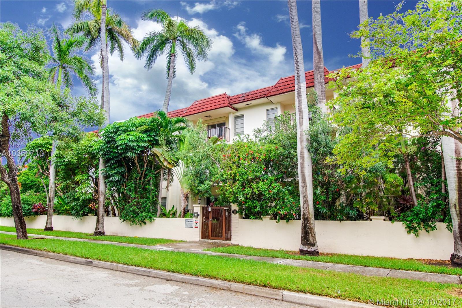 ROYAL PALM VILLAS CONDO - Residential Lease