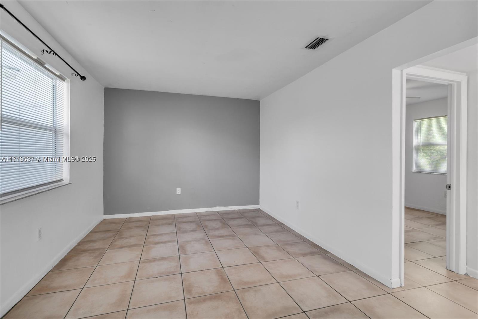 8315 NE Miami Ct 7