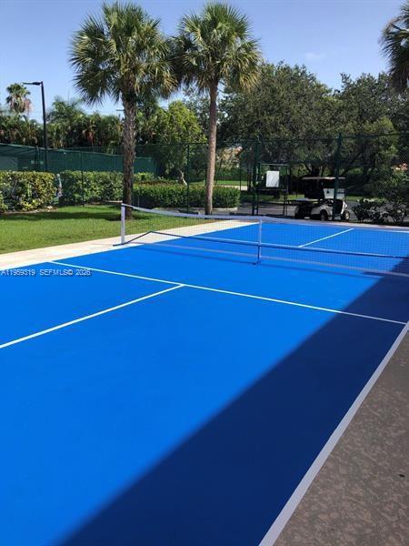 RACQUET CLUB APARTMENTS A - Residential