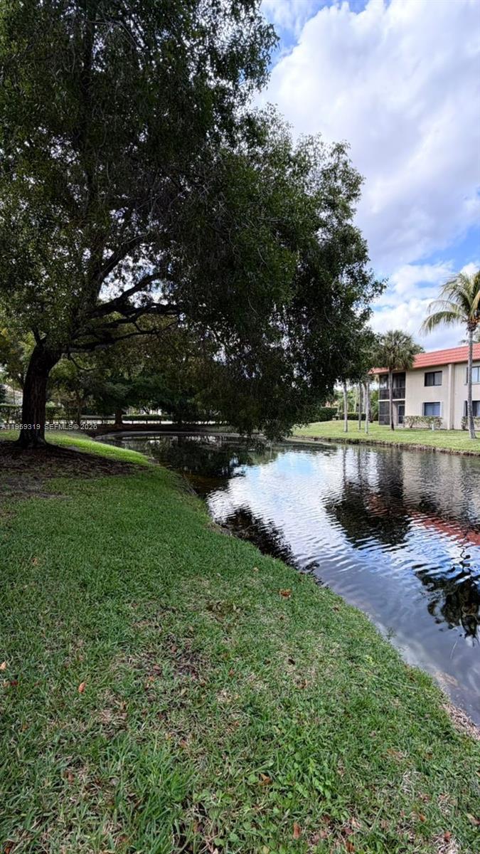 RACQUET CLUB APARTMENTS A - Residential