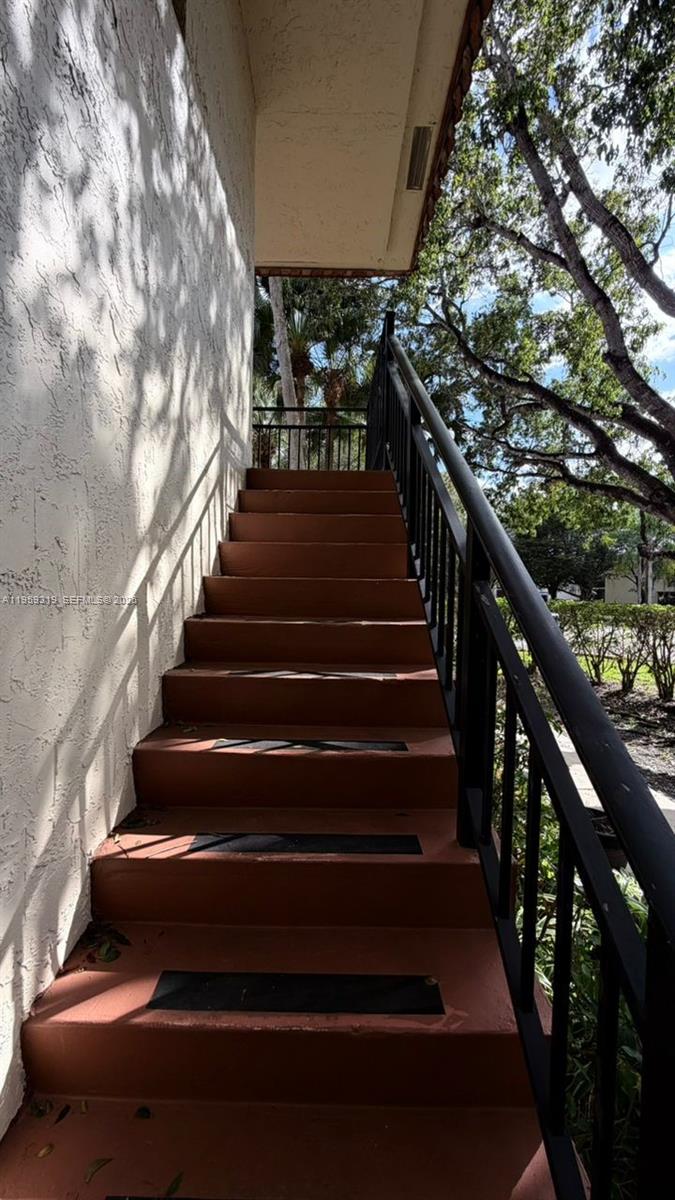 RACQUET CLUB APARTMENTS A - Residential