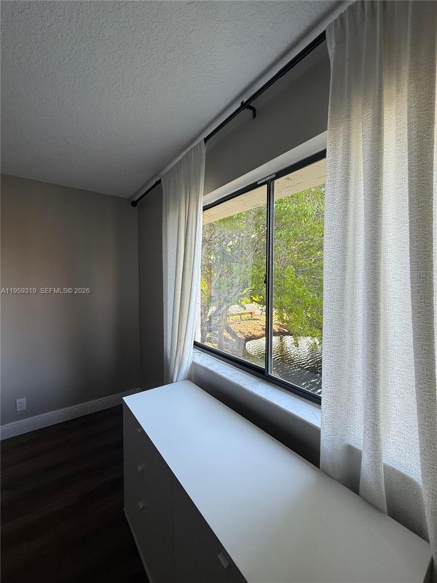 RACQUET CLUB APARTMENTS A - Residential