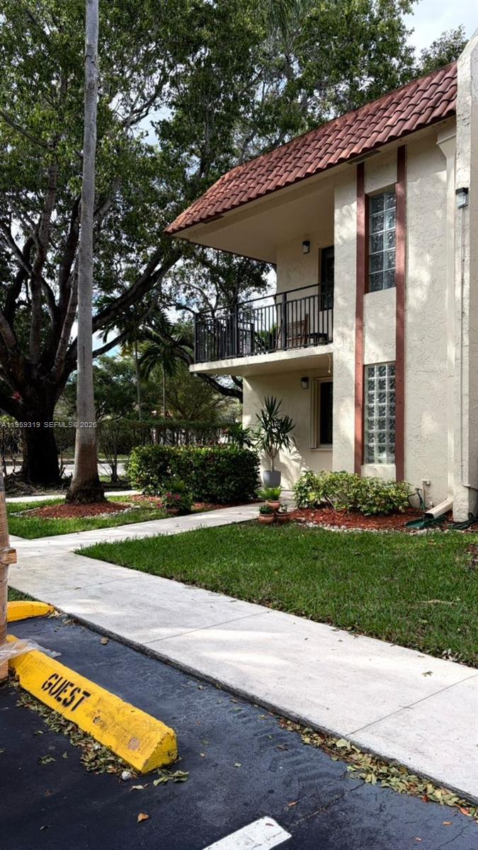 RACQUET CLUB APARTMENTS A - Residential