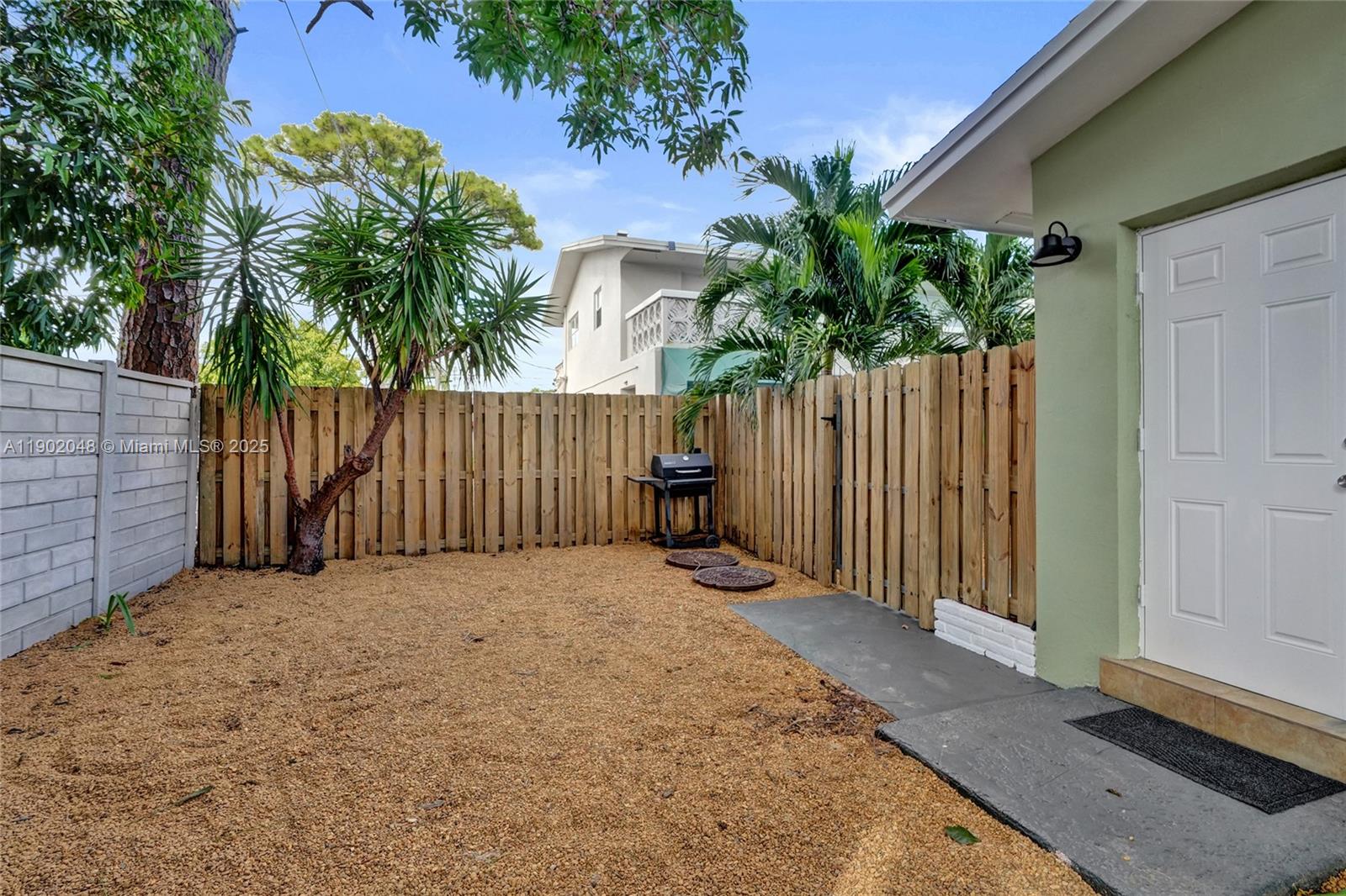 OCEAN RIDGE - Residential Income