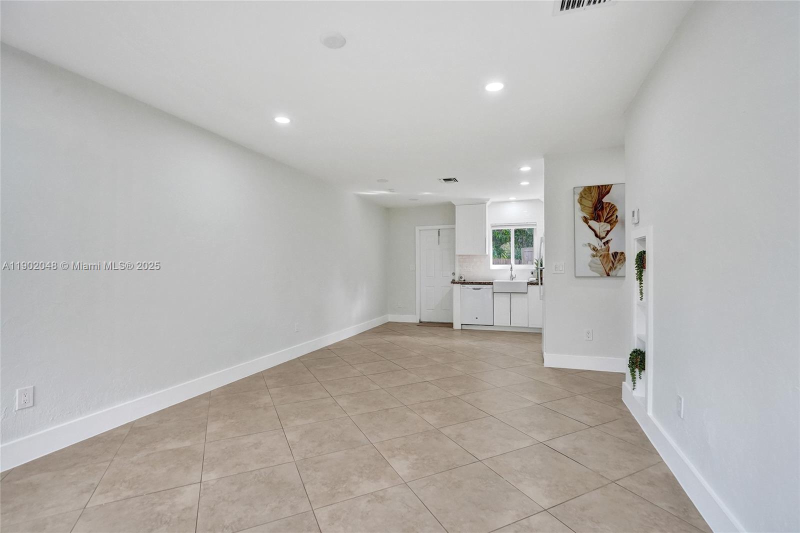 OCEAN RIDGE - Residential Income