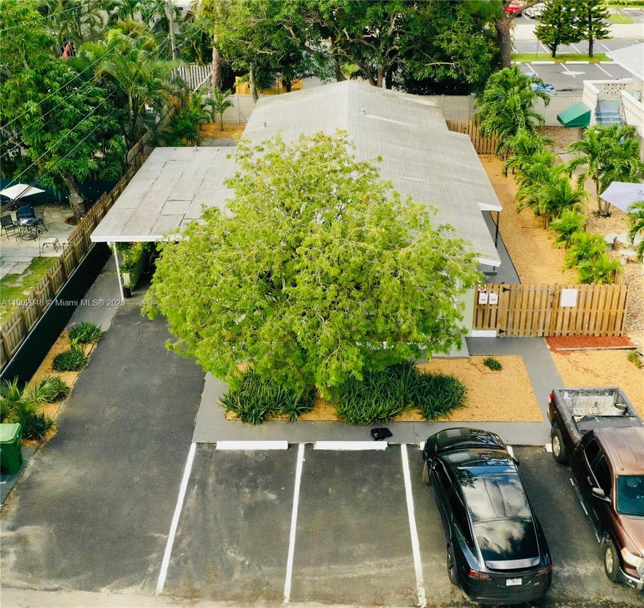 OCEAN RIDGE - Residential Income