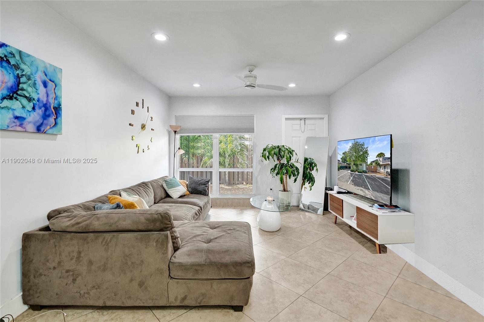 OCEAN RIDGE - Residential Income