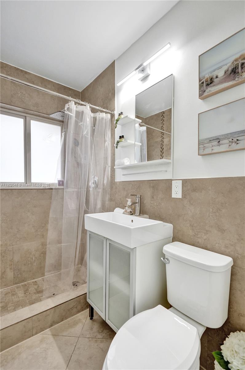 OCEAN RIDGE - Residential Income