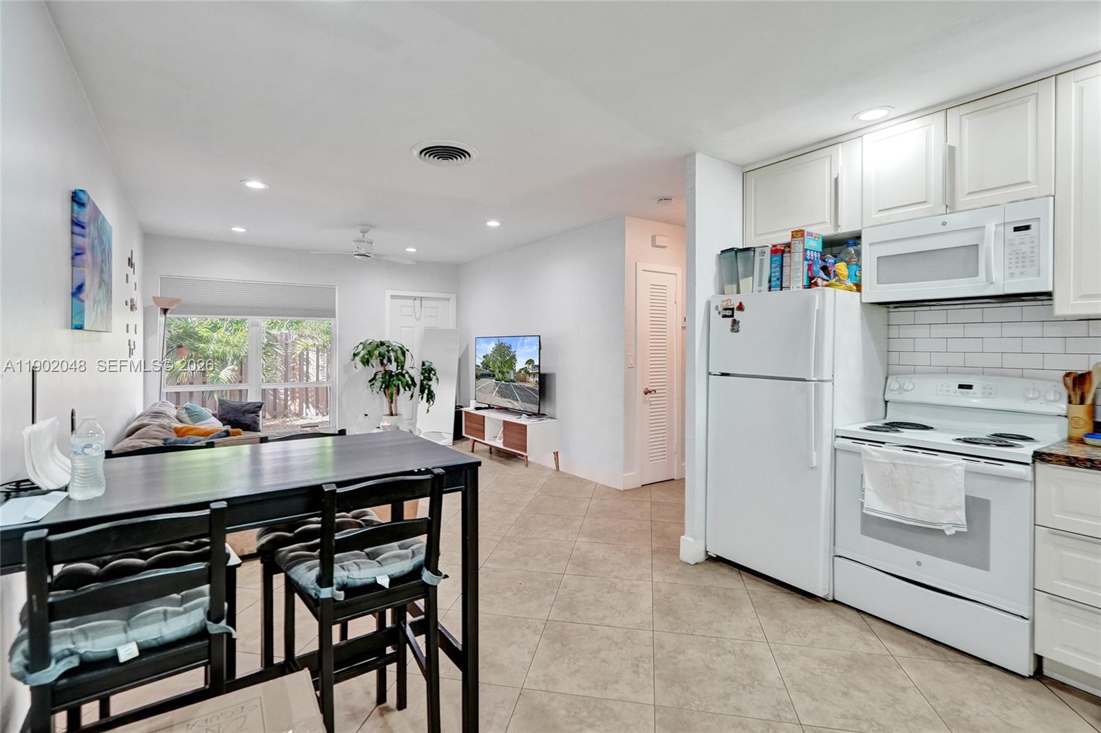 OCEAN RIDGE - Residential Income