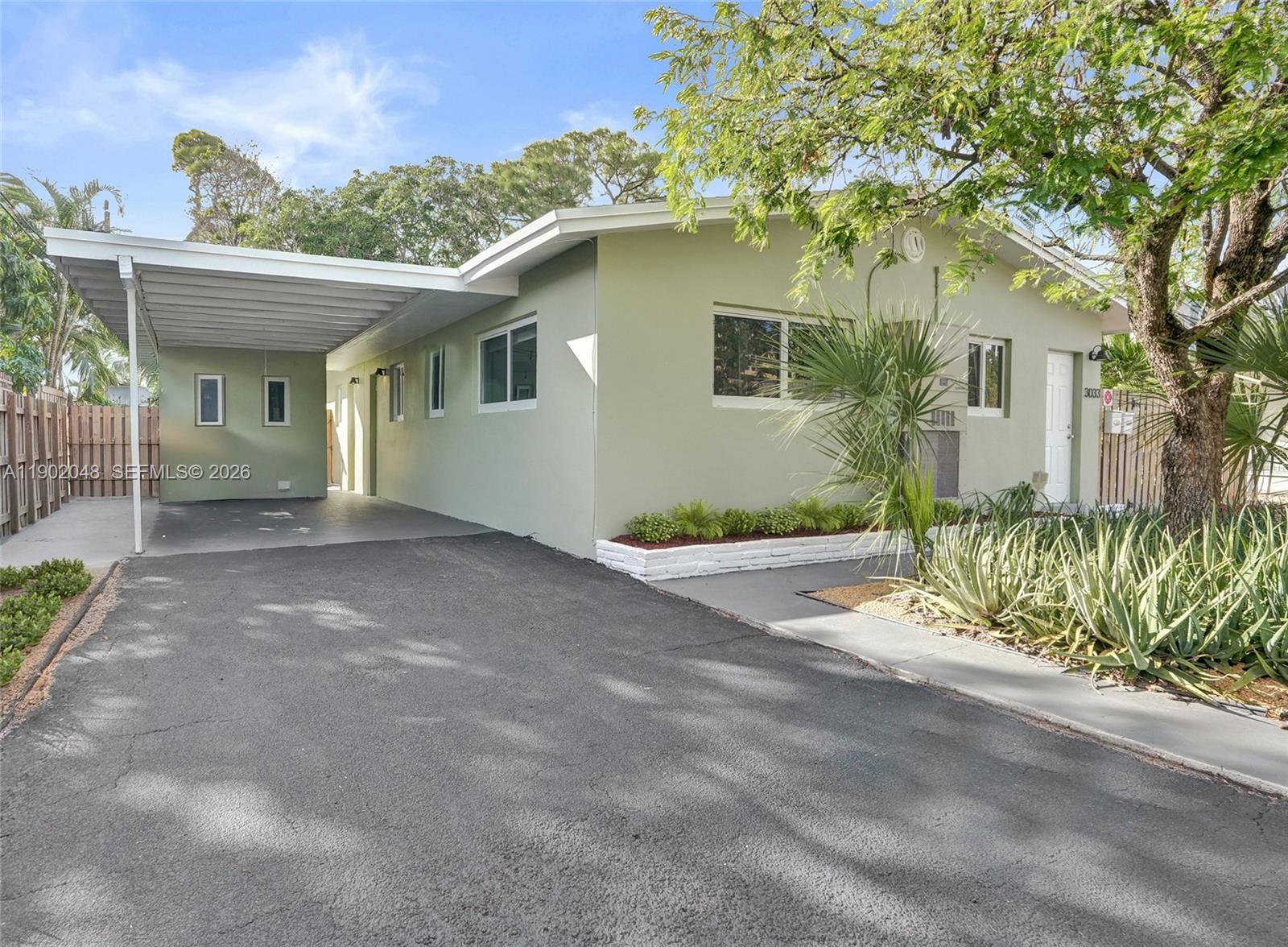 OCEAN RIDGE - Residential Income