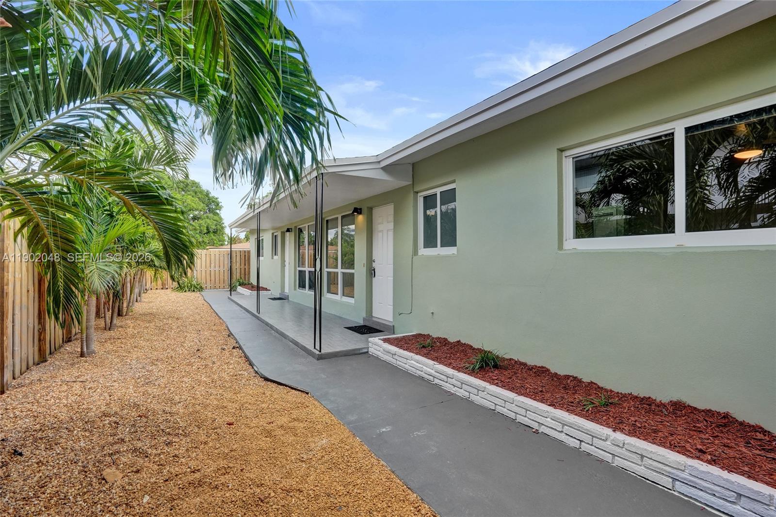 OCEAN RIDGE - Residential Income