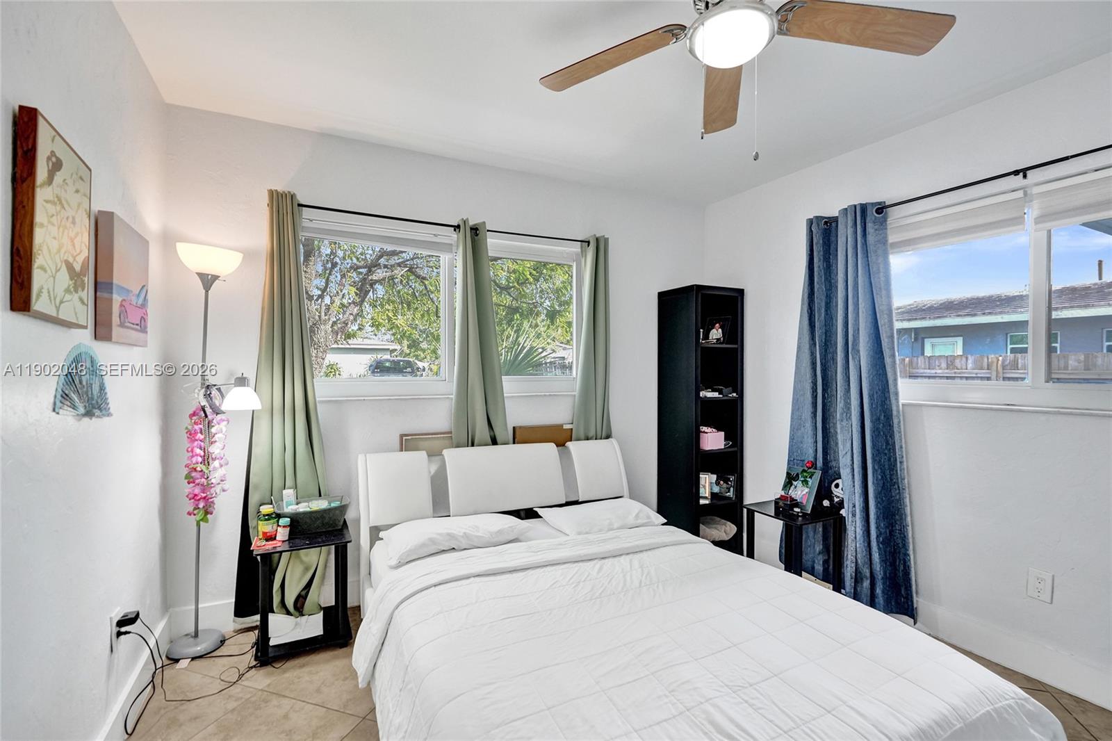 OCEAN RIDGE - Residential Income