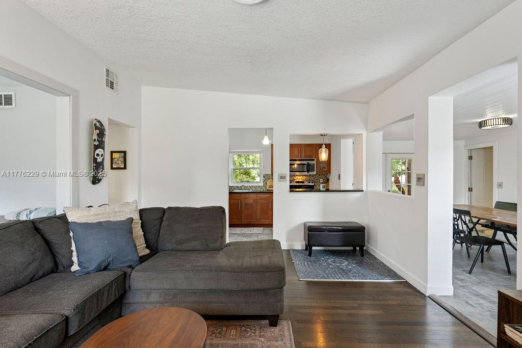 PHILLIPS 1ST REP OF LAKEWO - Residential