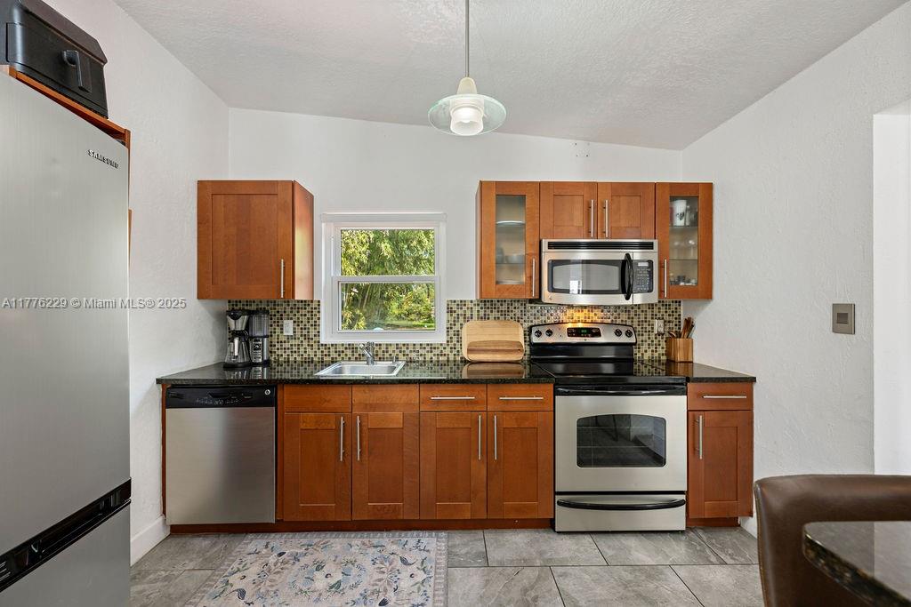 PHILLIPS 1ST REP OF LAKEWO - Residential