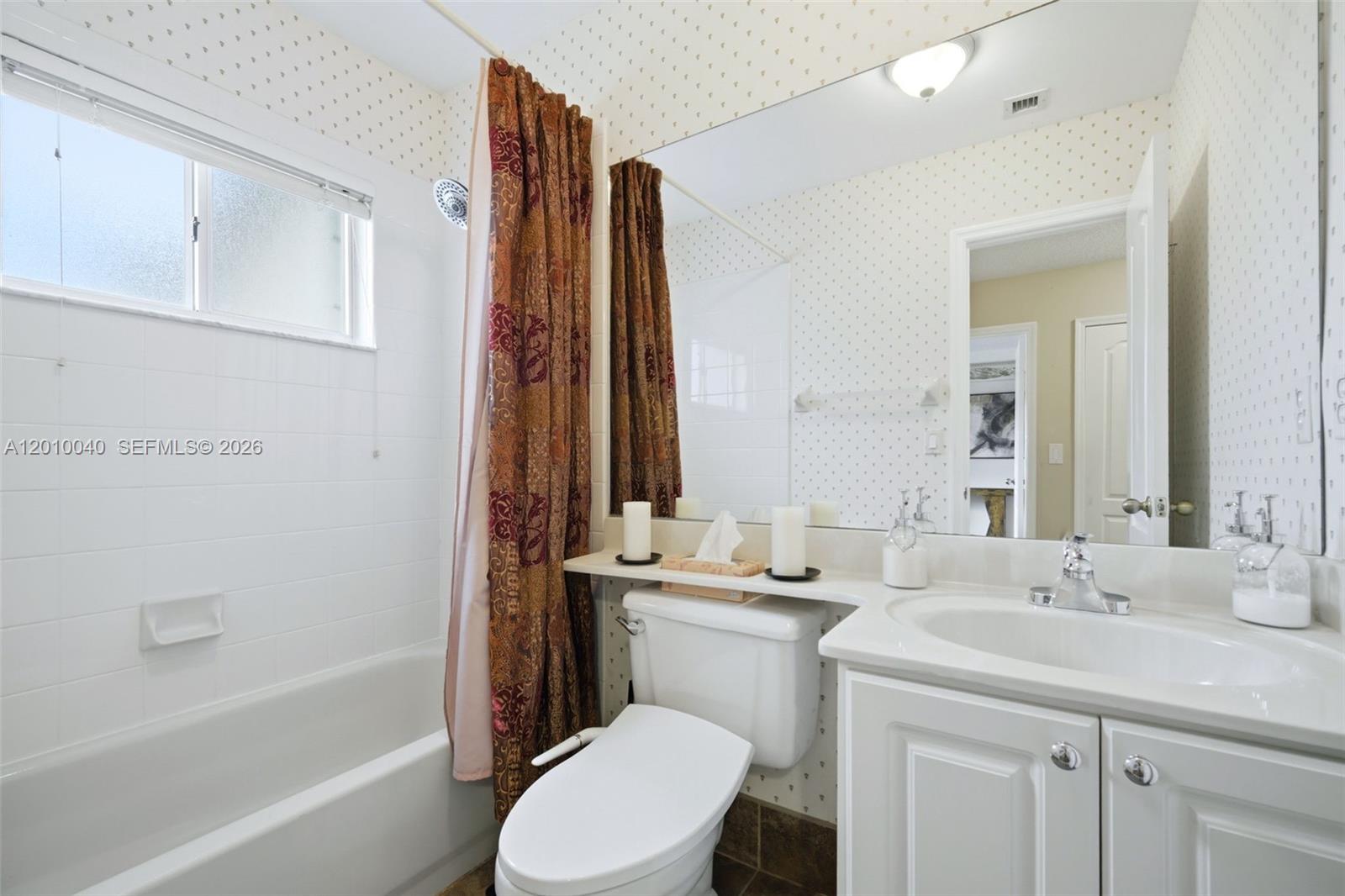 POD 14 AT MONARCH LAKES - Residential