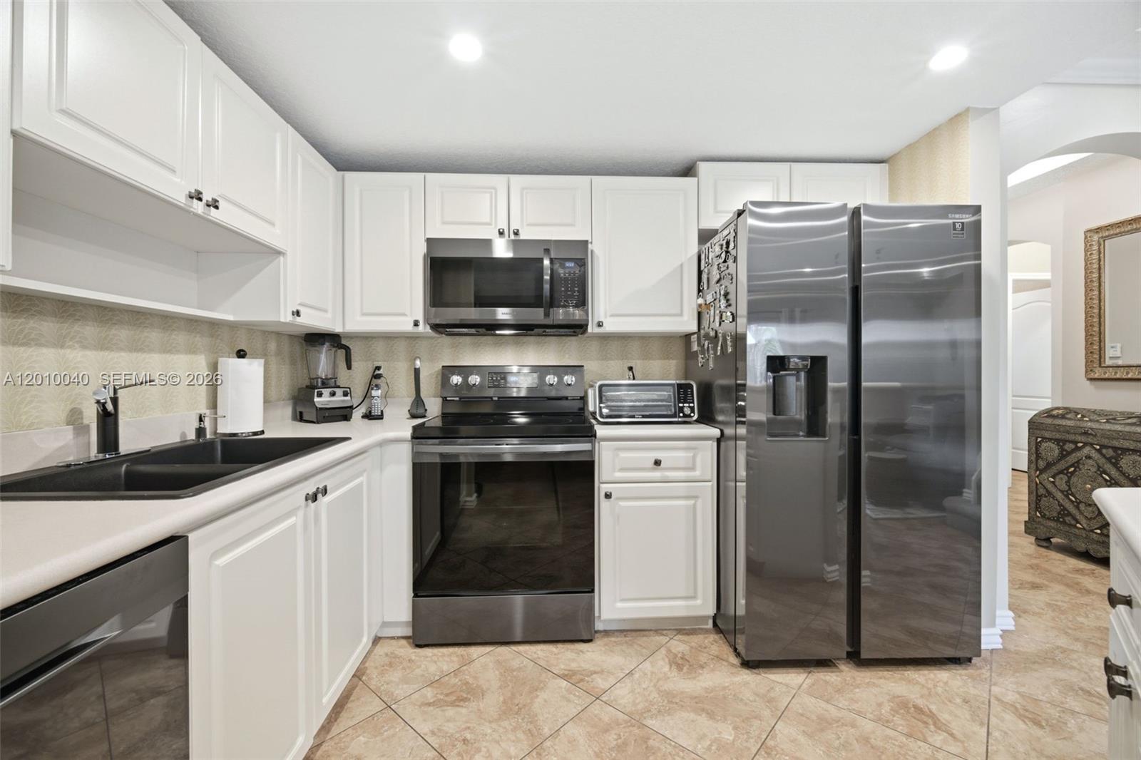 POD 14 AT MONARCH LAKES - Residential