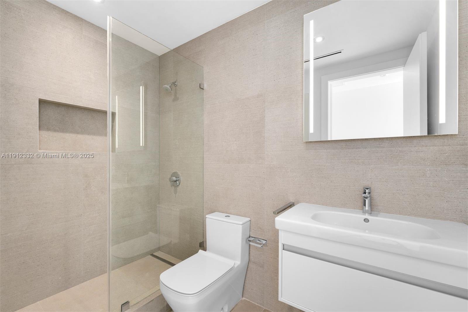 SPEAR AT AQUA CONDO - Residential