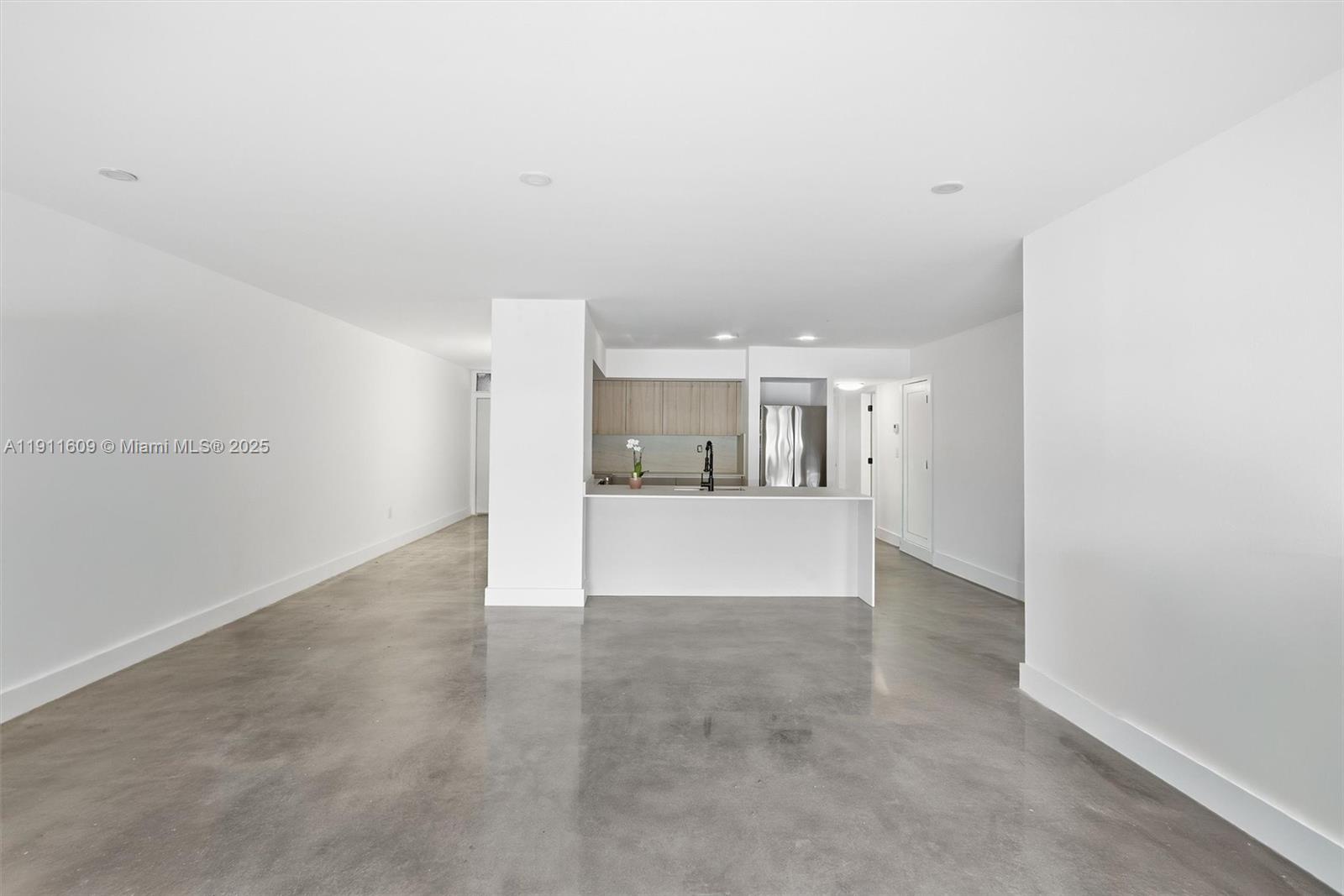 MIAMI LAKES WINDMILL GATE - Residential Lease