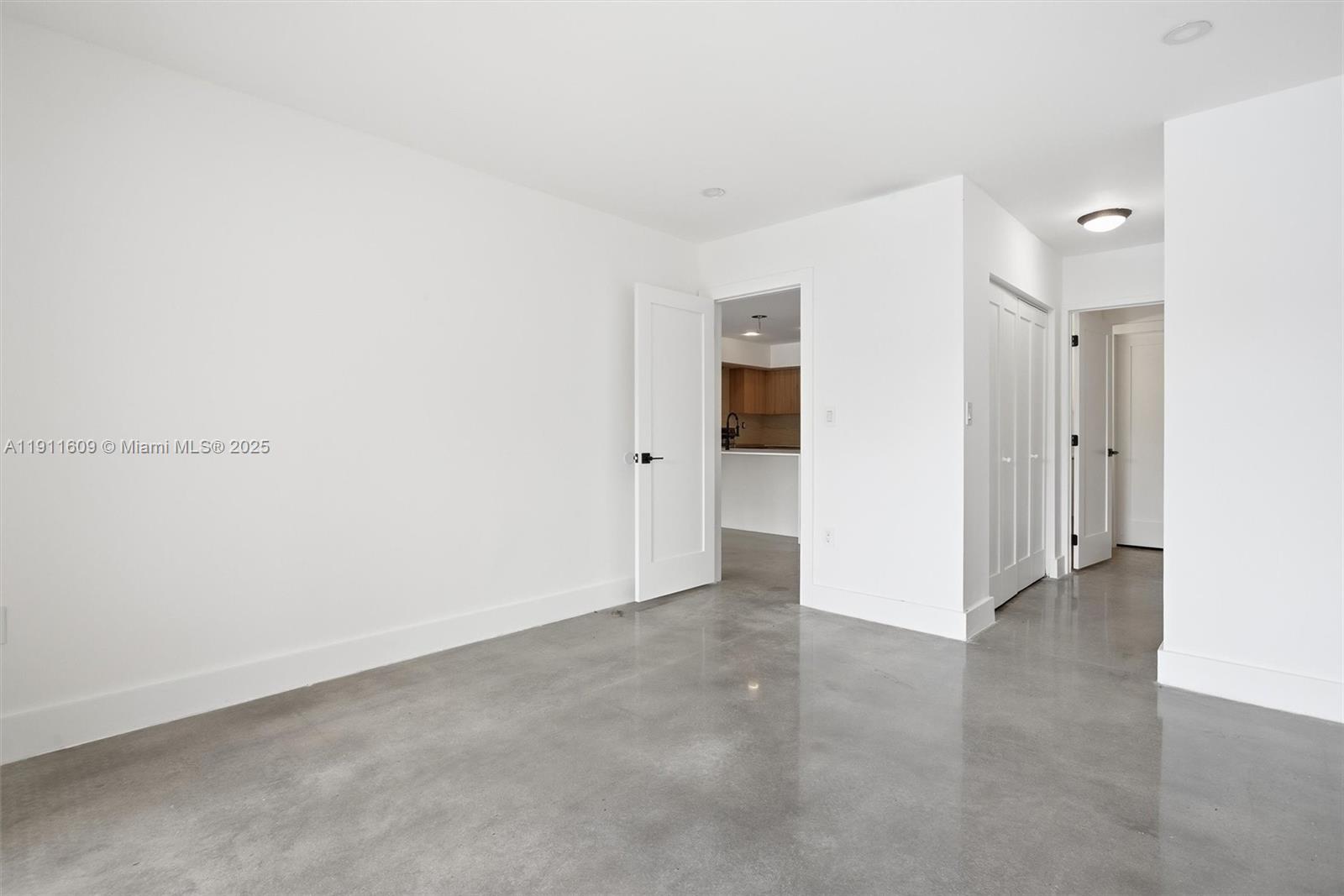 MIAMI LAKES WINDMILL GATE - Residential Lease