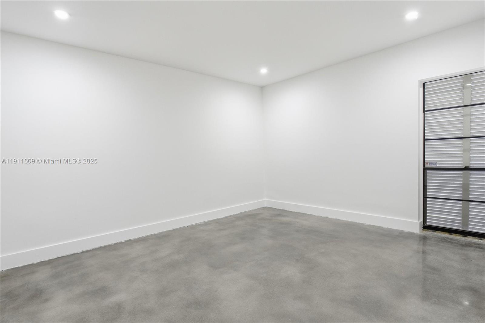 MIAMI LAKES WINDMILL GATE - Residential Lease