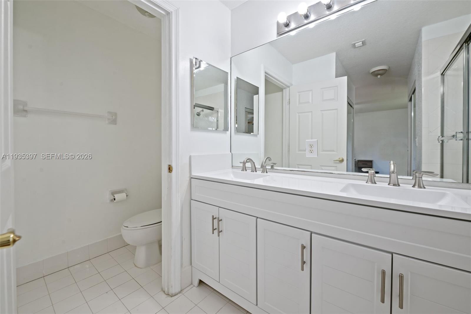 WALNUT CREEK TOWNHOMES - Residential