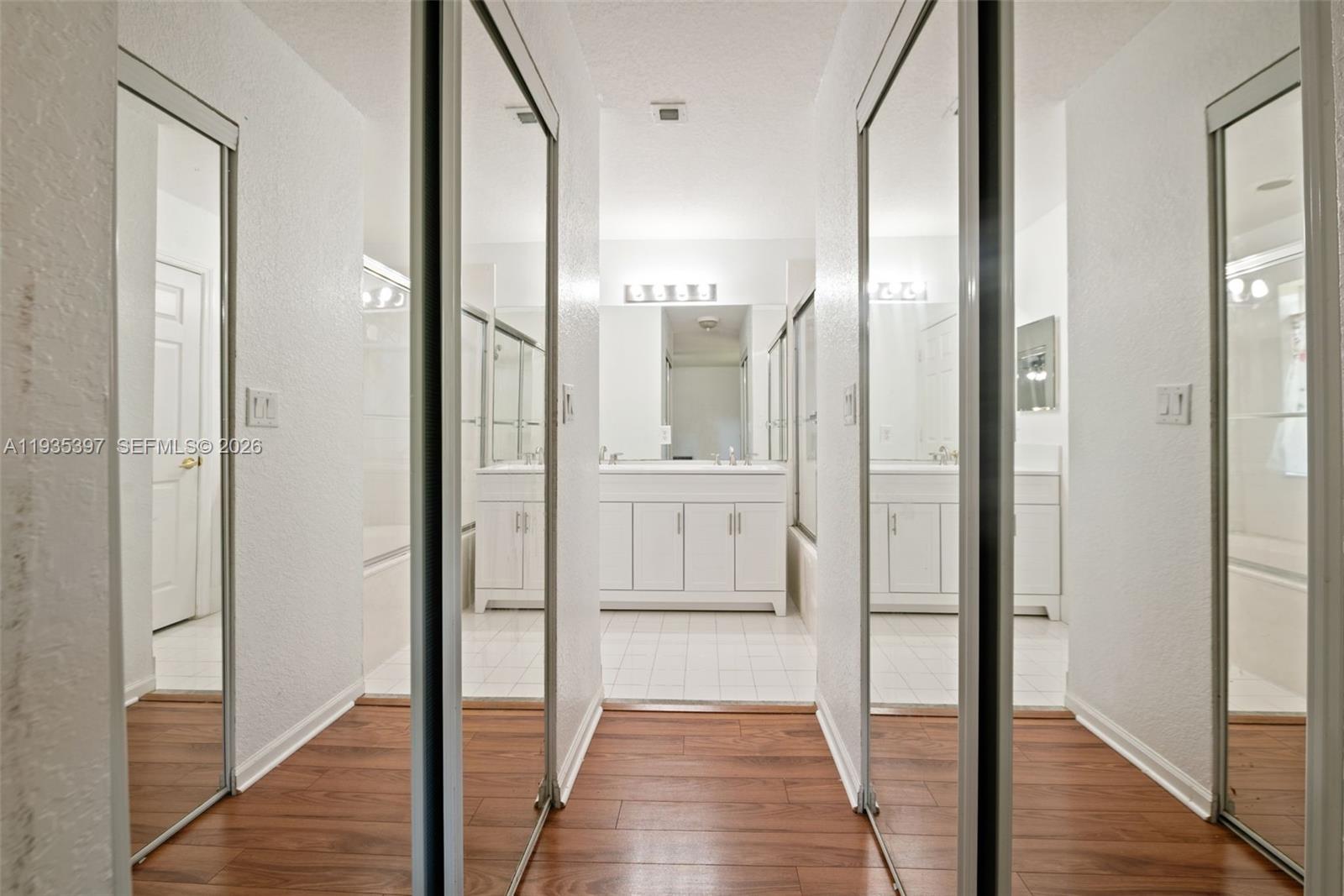 WALNUT CREEK TOWNHOMES - Residential