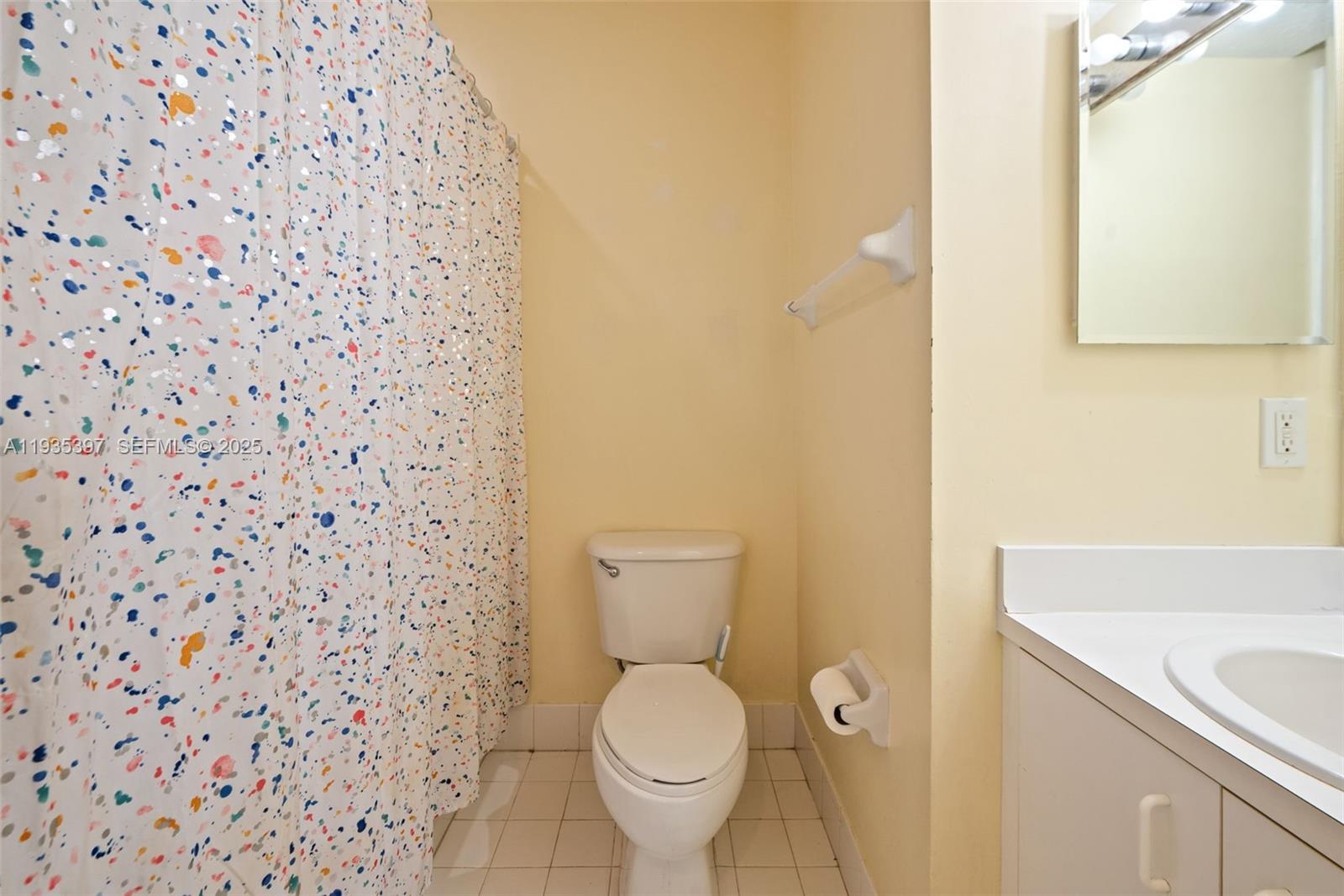 WALNUT CREEK TOWNHOMES - Residential