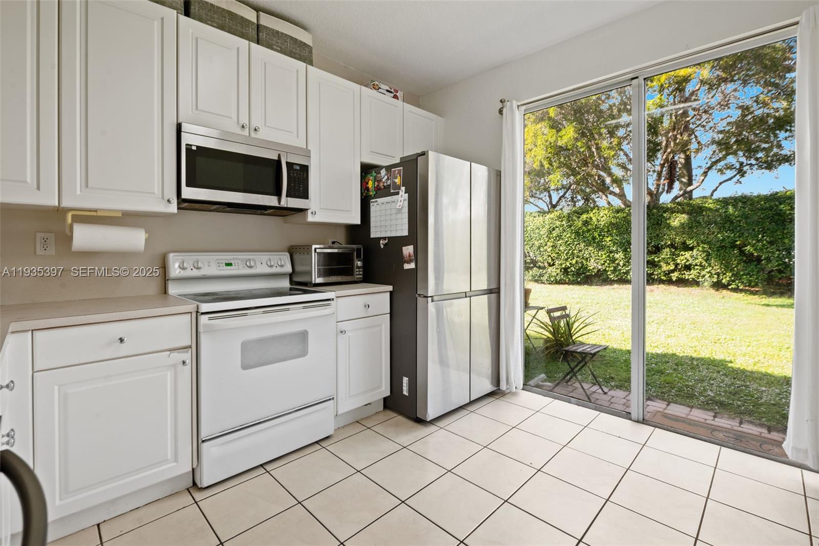 WALNUT CREEK TOWNHOMES - Residential