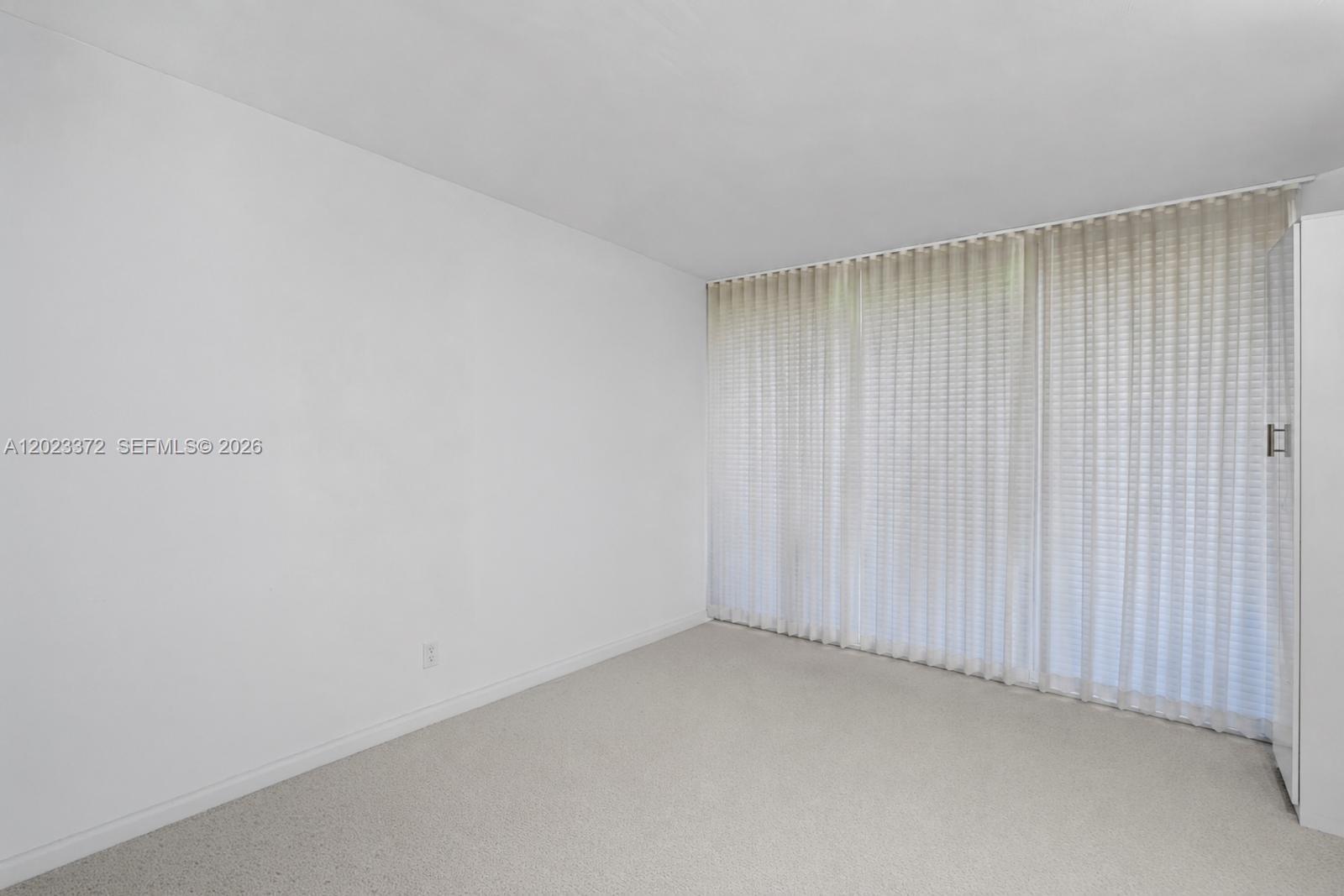 2000 ISL BLVD WILLIAMS IS - Residential