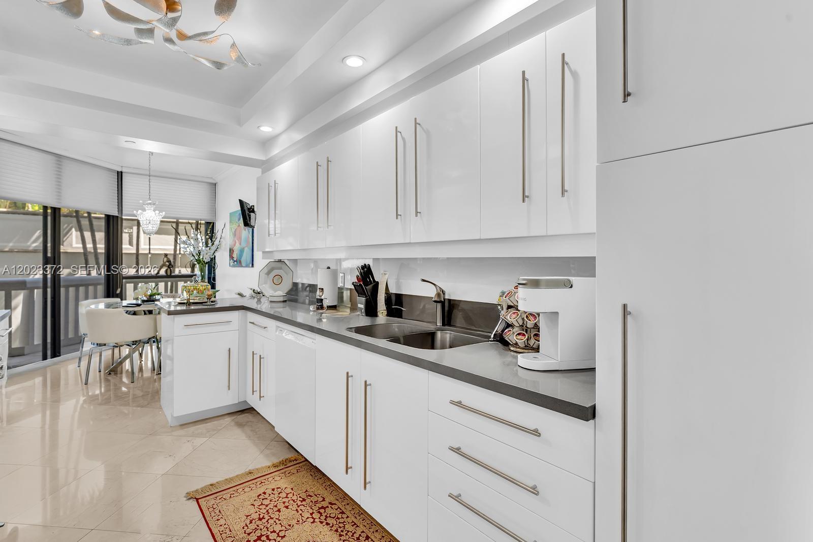 2000 ISL BLVD WILLIAMS IS - Residential