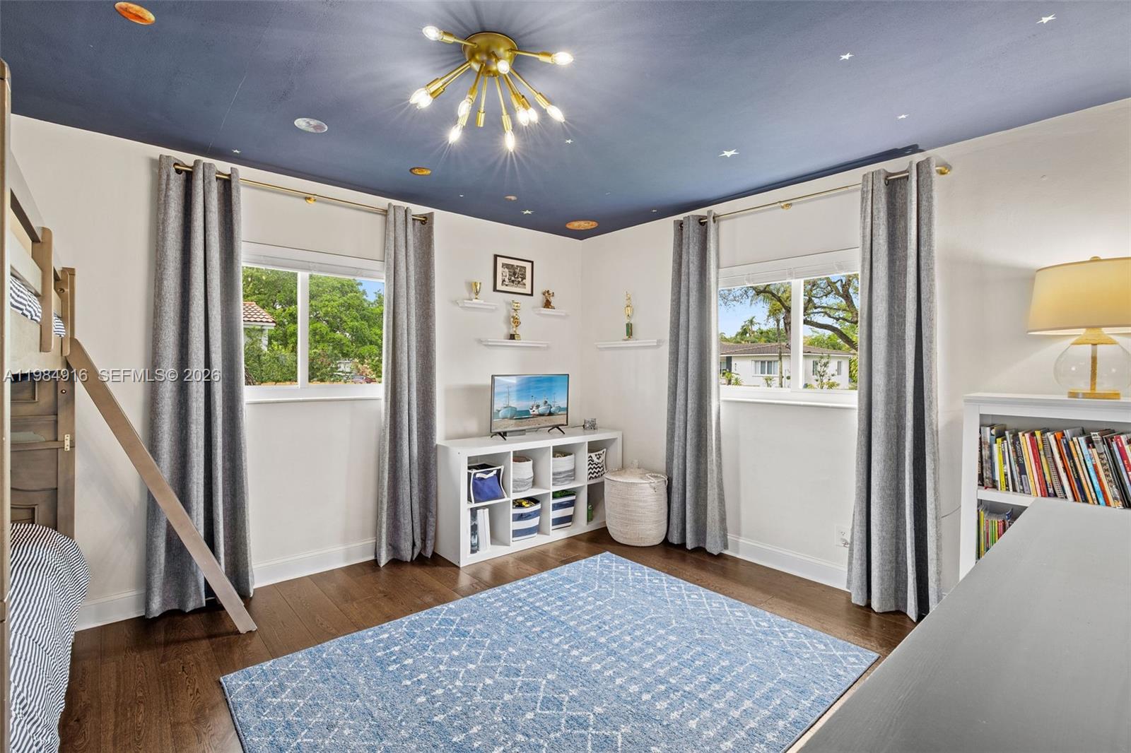 MIAMI SHORES SEC 3 - Residential