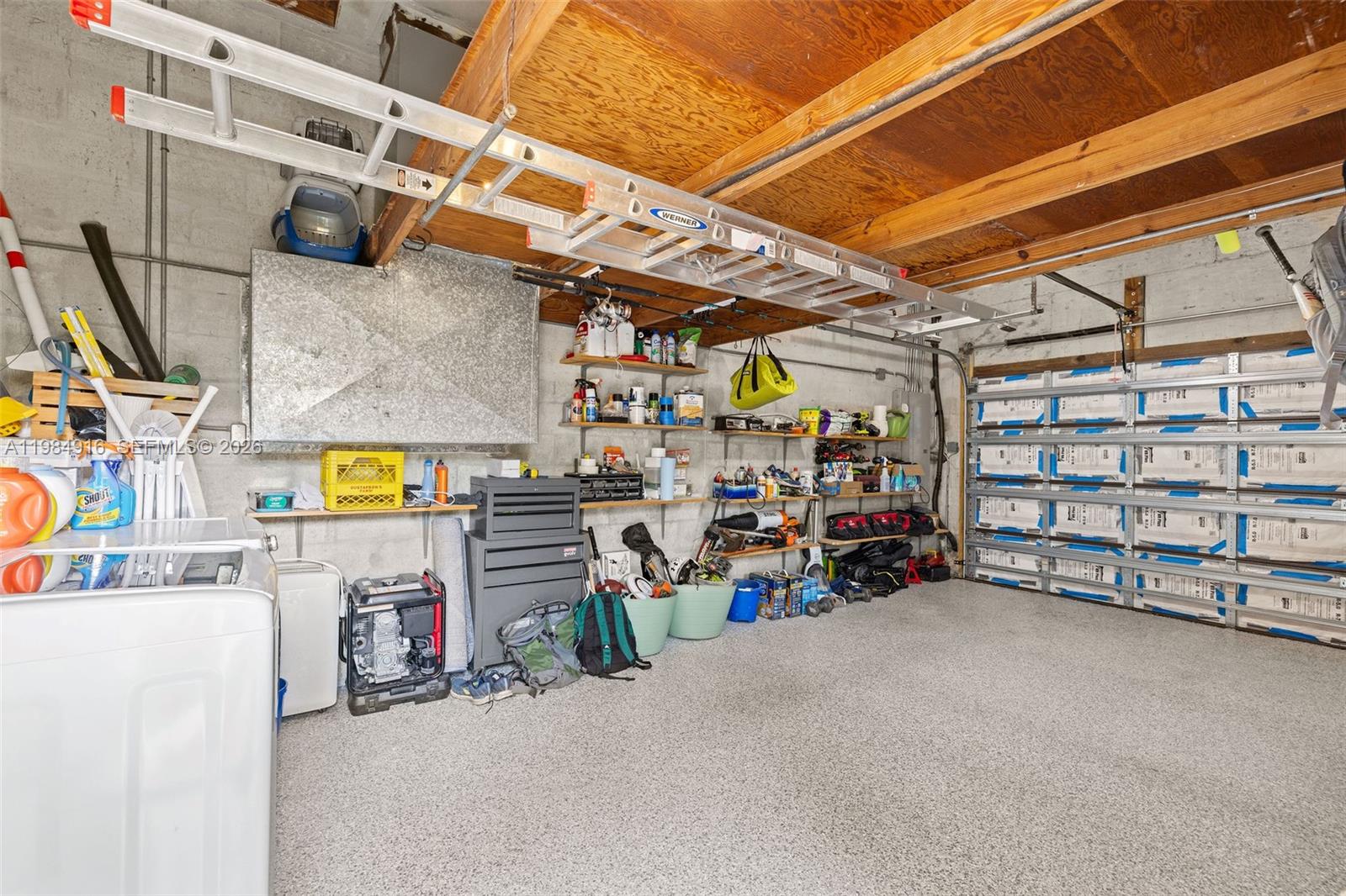 MIAMI SHORES SEC 3 - Residential