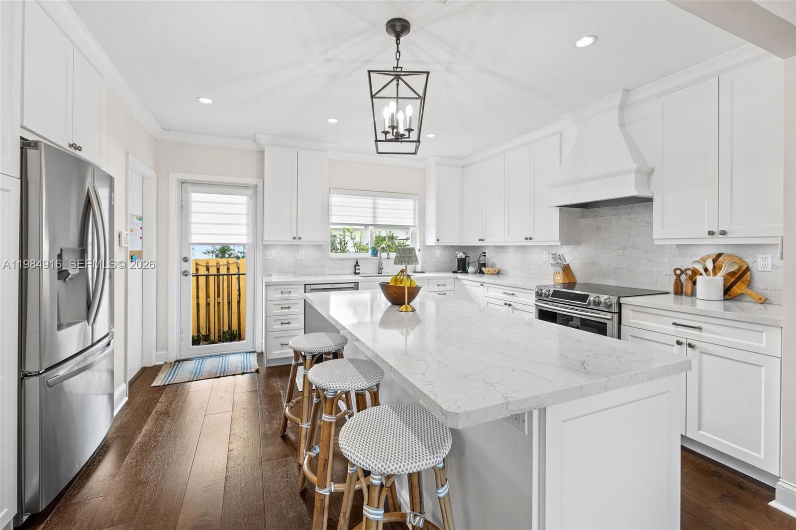 MIAMI SHORES SEC 3 - Residential