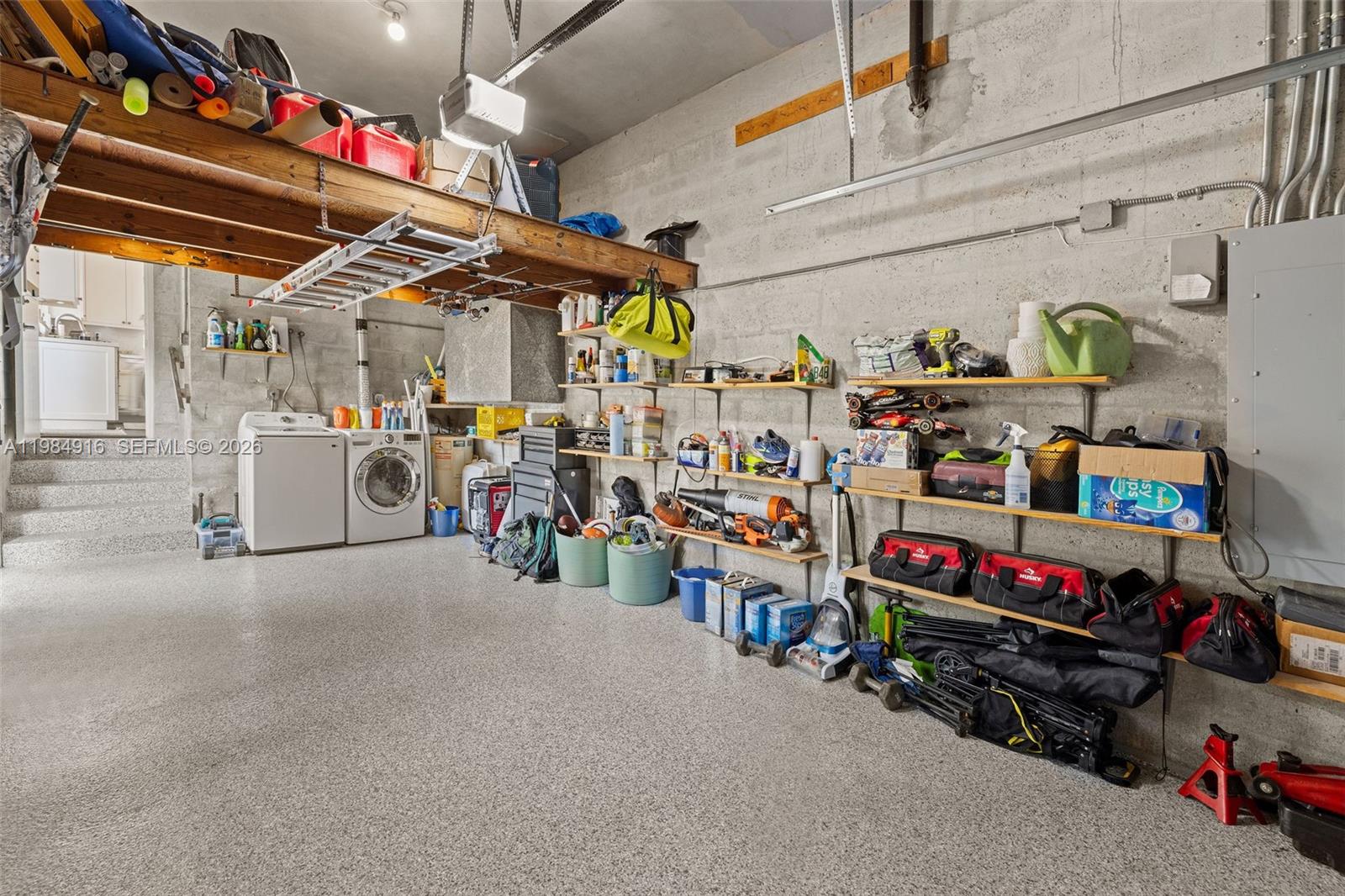 MIAMI SHORES SEC 3 - Residential