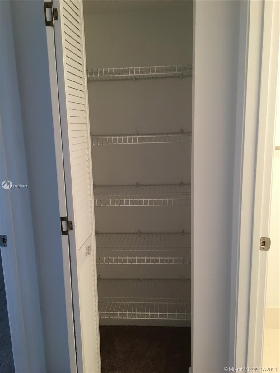 KINGSLEY AT CENTURY VILLA - Residential Lease